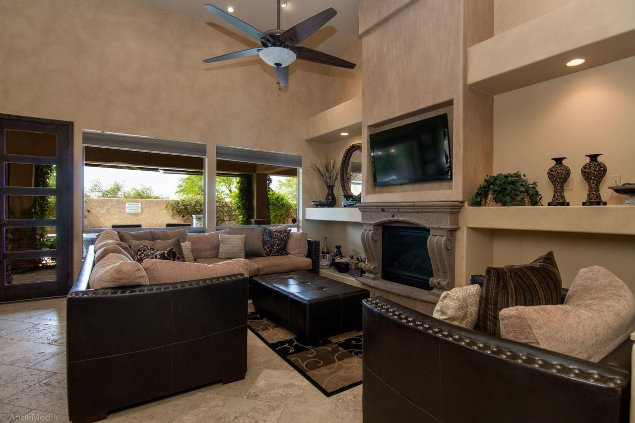 Lots Of Bedrooms And Lots Of Sunshine With Pool Scottsdale Exterior photo